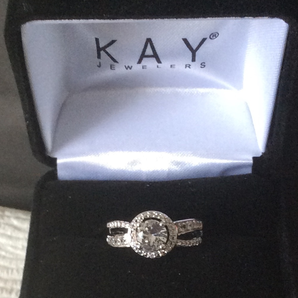 Kay Jewelers White Sapphire Ring